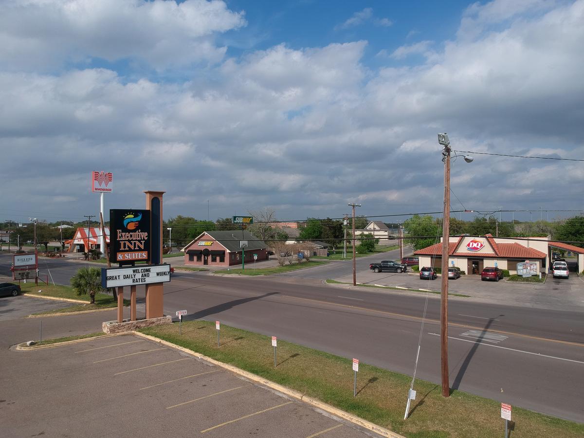 Executive Inn & Suites Beeville Luaran gambar